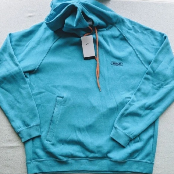 🎁🎄NIKE  ✨ NWT Lebron James *Rare* 20 Year Career Basketball Blue Hoodie Medium - Picture 4 of 9